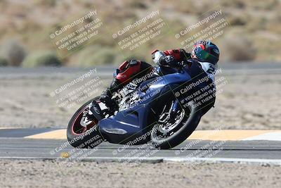 media/Oct-05-2025-CVMA (Sun) [[beeef4f201]]/Race 2-Supersport Middleweight/
